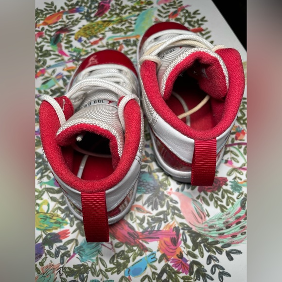 Toddler Jordan 11 - Picture 15 of 16